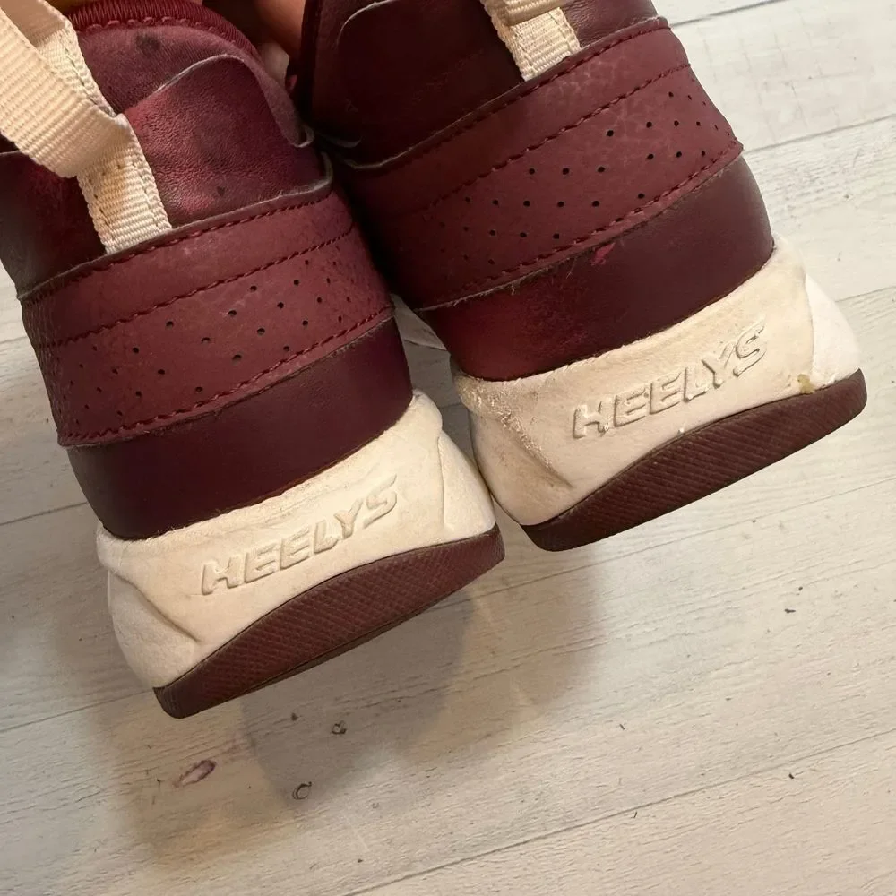 Heelys Piper Mid Top Sneaker Burgundy youth 6 Womens‎ Size 7